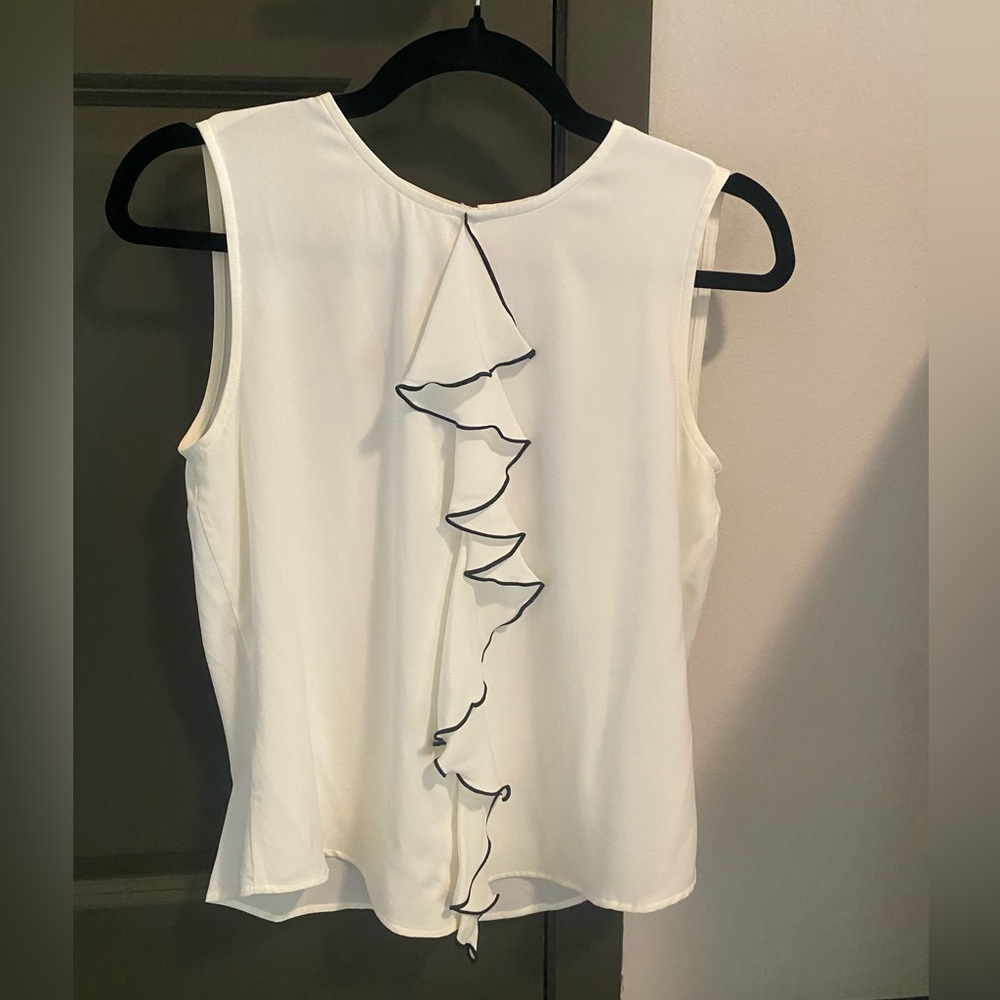 Karl Lagerfeld Paris size XS